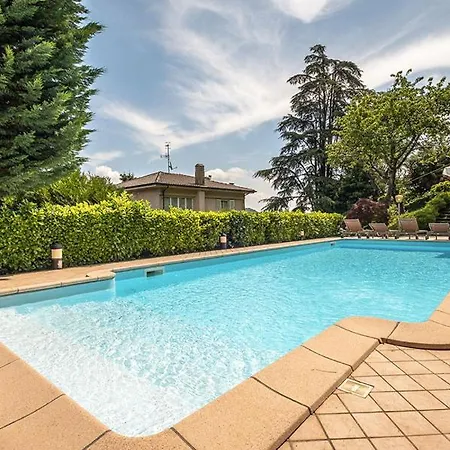 Sleeps 13 With Pool And Air Con *