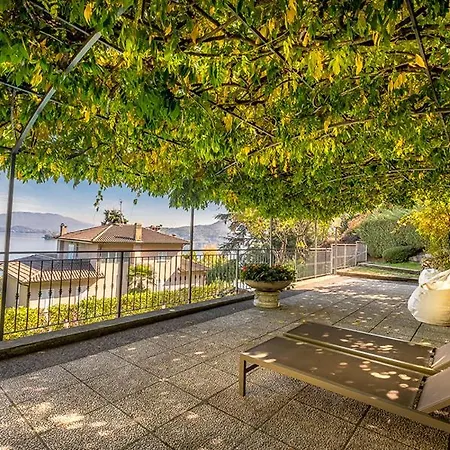 Sleeps 13 With Pool And Air Con * Meina