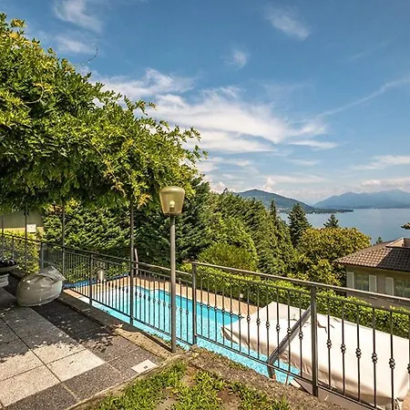 Sleeps 13 With Pool And Air Con Villa *