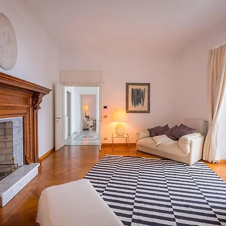 Villa Sleeps 13 With Pool And Air Con Meina