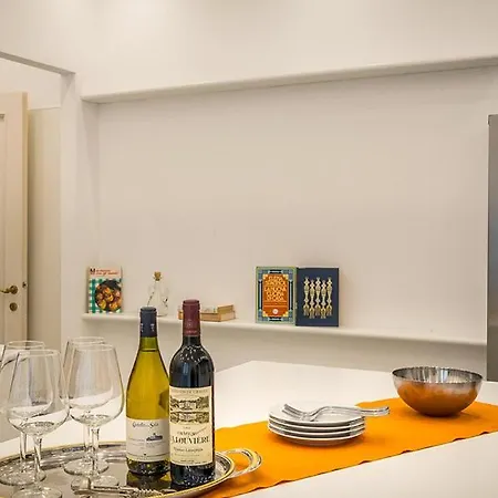 Sleeps 13 With Pool And Air Con *