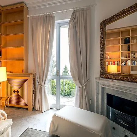 Villa Sleeps 13 With Pool And Air Con *